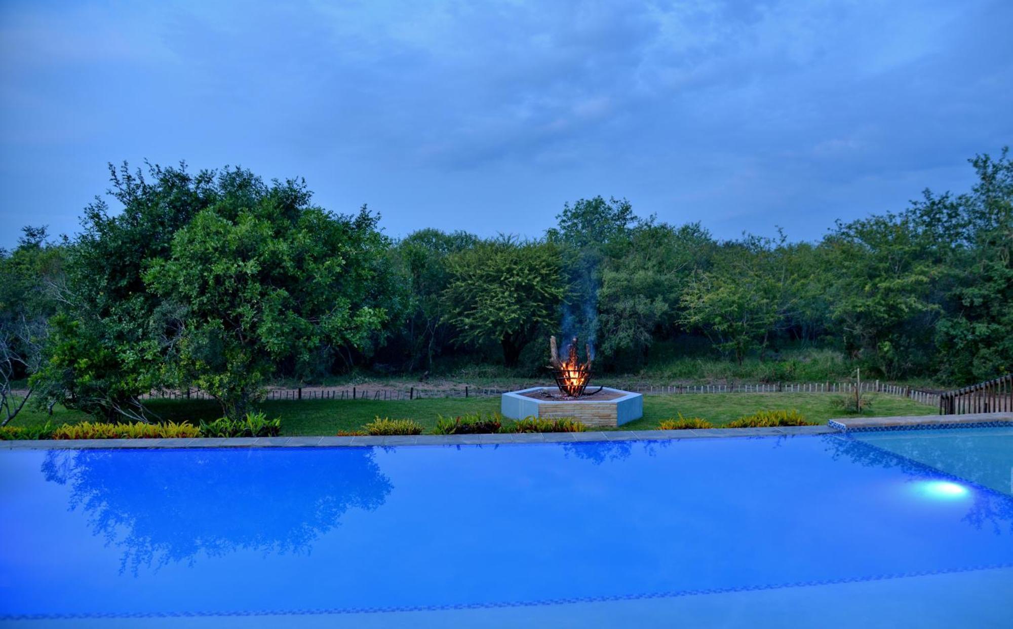 Kruger Safari Lodge Manyeleti Game Reserve Exterior photo